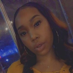 Meet your Posher, Briana